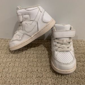 Nike Force size 7 toddler shoes